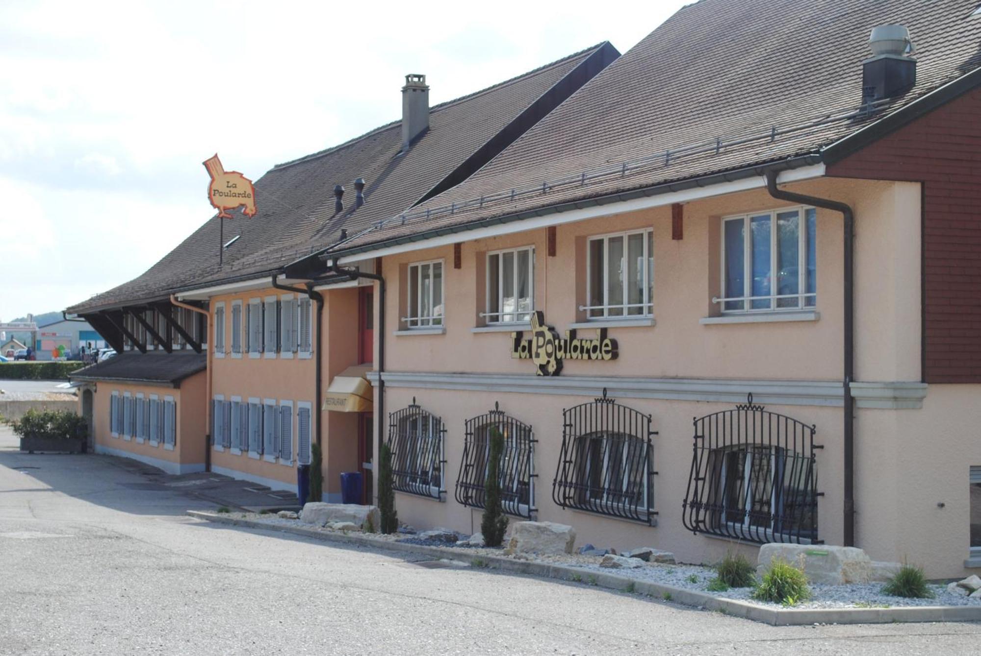 Motel - Hotel La Poularde Romont Zewnętrze zdjęcie